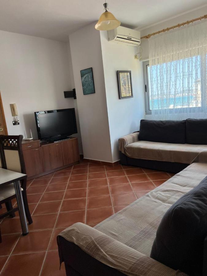 Leo Apartament Durrës Buitenkant foto