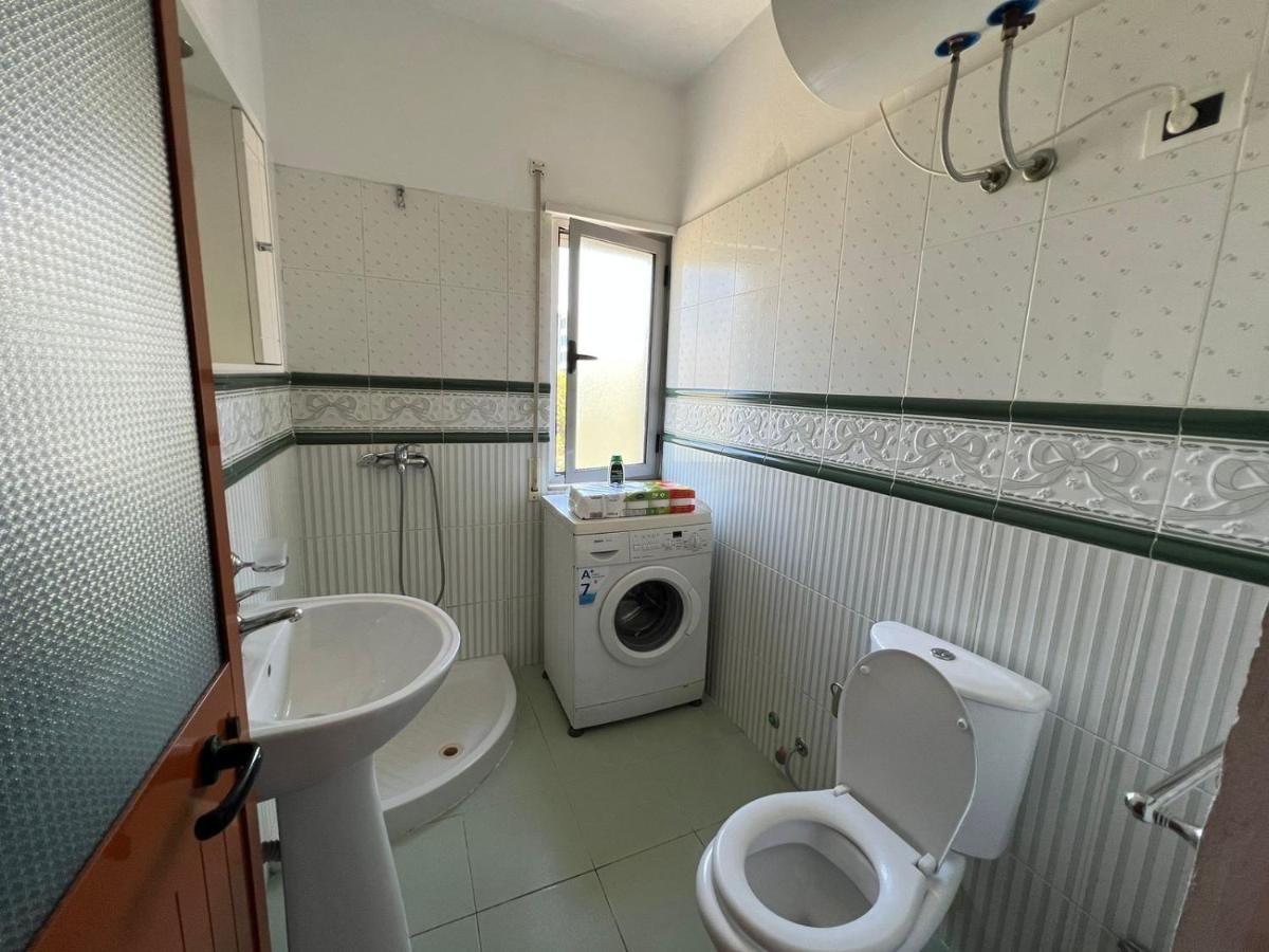 Leo Apartament Durrës Buitenkant foto