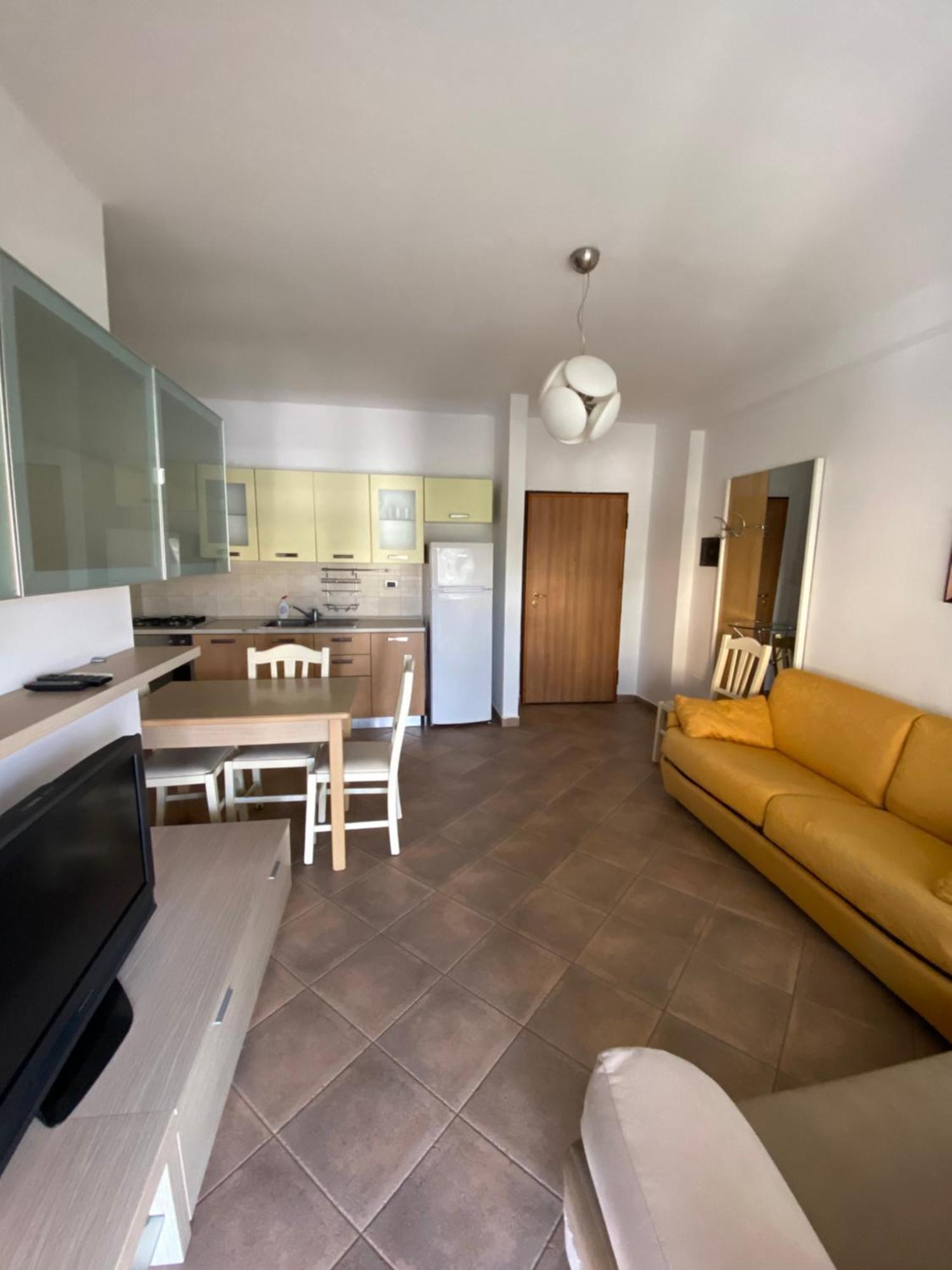 Leo Apartament Durrës Buitenkant foto