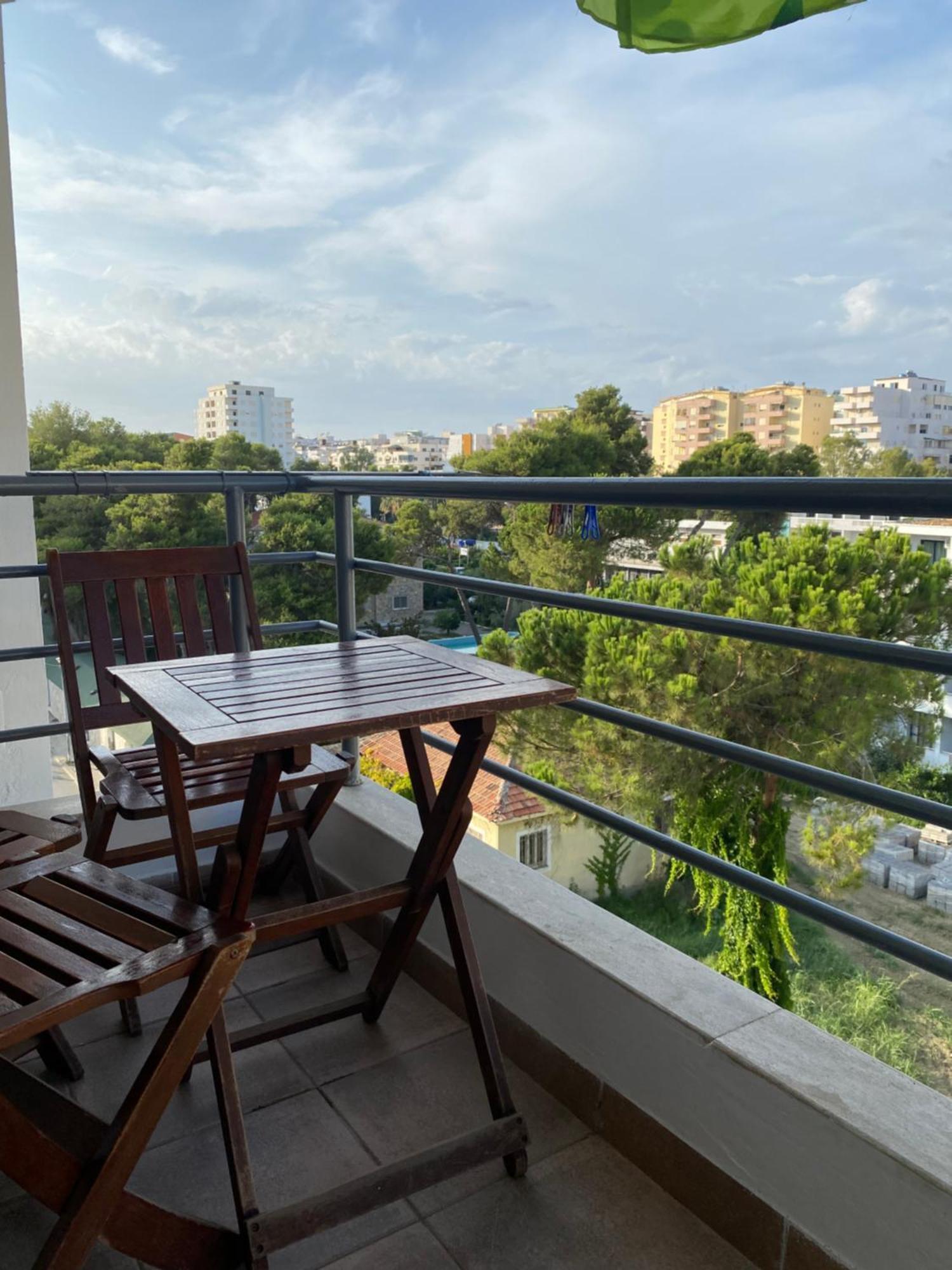 Leo Apartament Durrës Buitenkant foto
