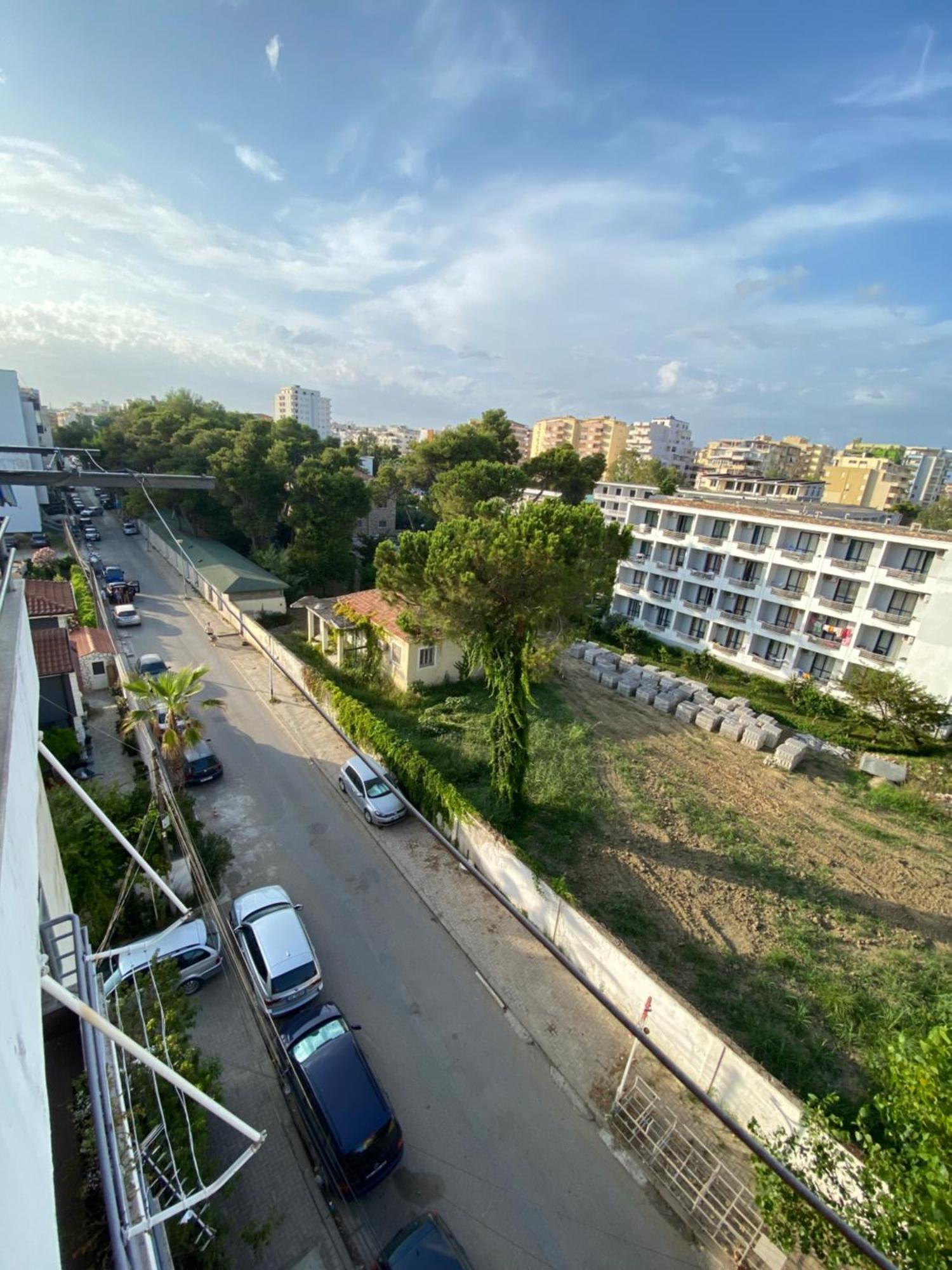 Leo Apartament Durrës Buitenkant foto
