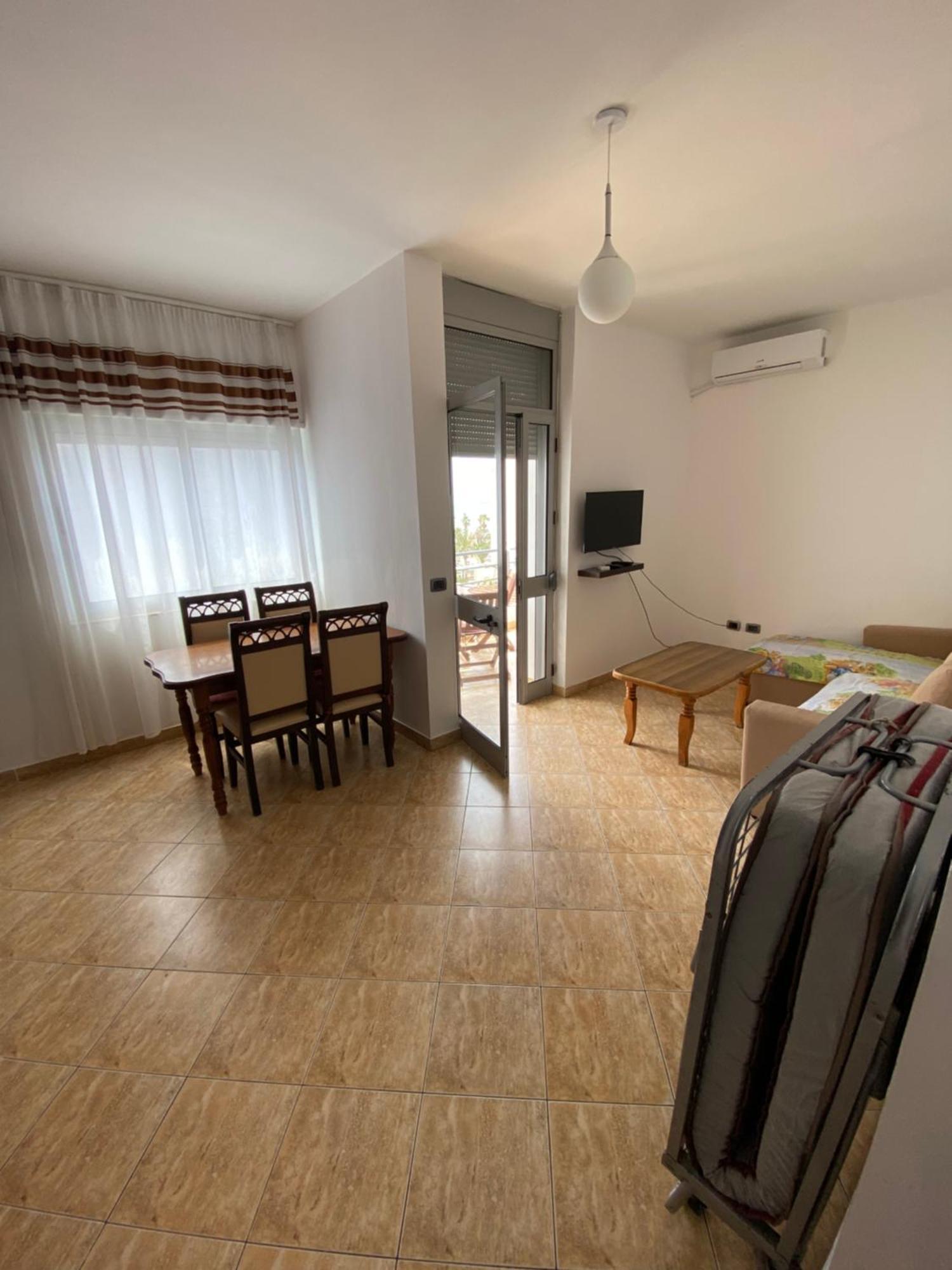 Leo Apartament Durrës Buitenkant foto